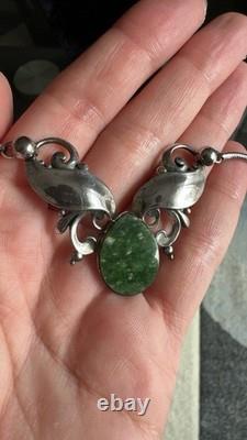Vintage Simmons Art Nouveau Sterling Silver And Natural Green Stone Necklace