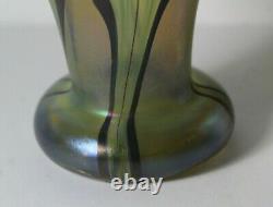 Vintage Vandermark Studios Maroon Pulled Feather Iridescent Aurene Vase 8 3/4